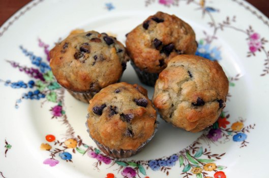 Eggless banana chocolate chip muffins 